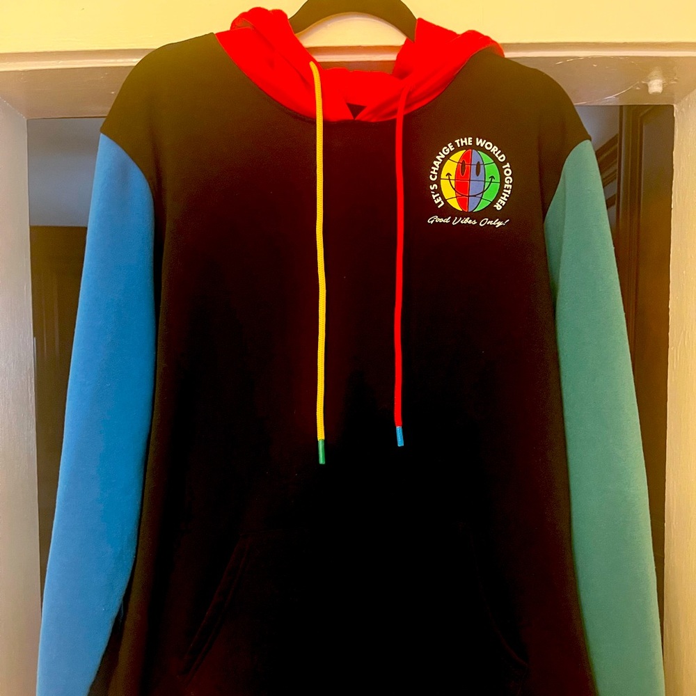 Brand:  used Brooklyn Cloth Co. multi color hoody pullover sweater.